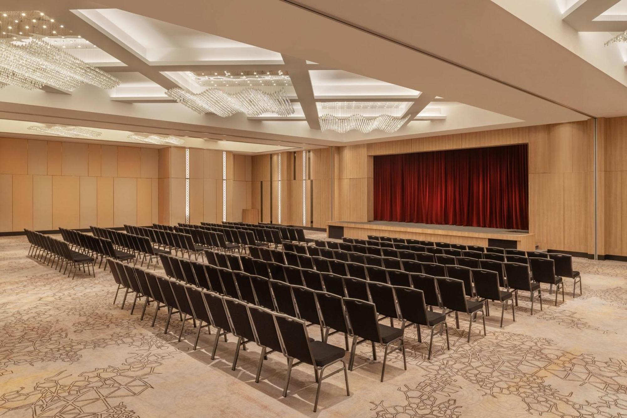 Palm Garden Hotel, Putrajaya, A Tribute Portfolio Hotel Exterior photo