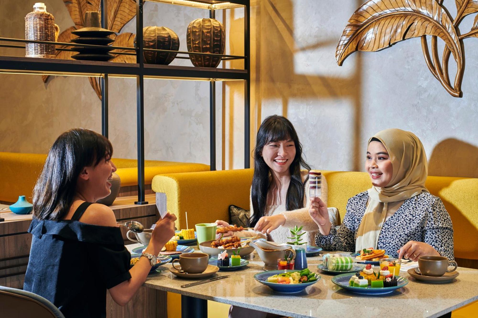 Palm Garden Hotel, Putrajaya, A Tribute Portfolio Hotel Exterior photo